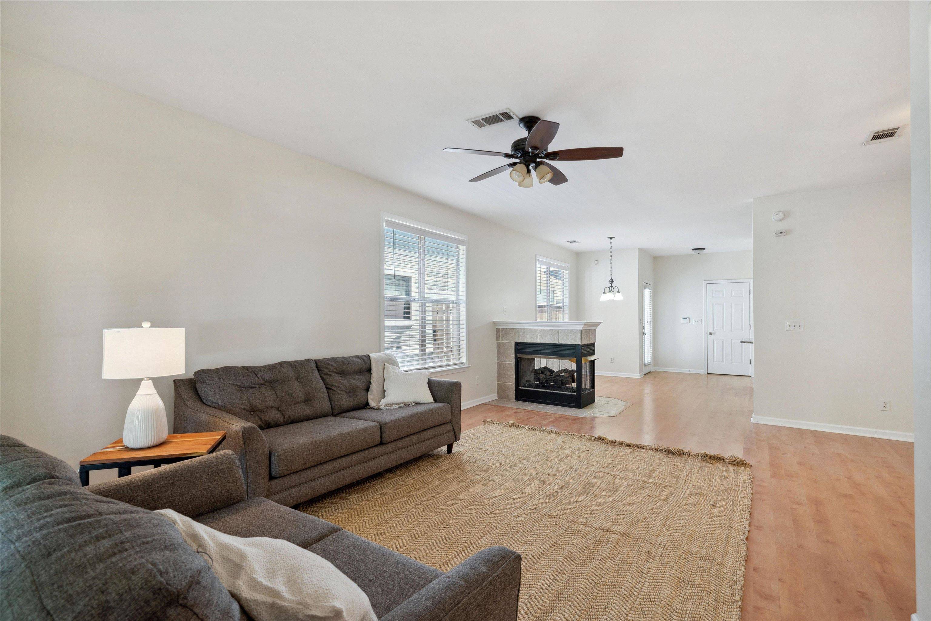 Memphis, TN 38103,1133 E ISLAND PL