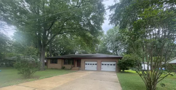 Somerville, TN 38068,806 LYNN ST