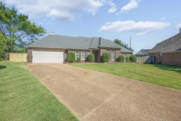 7423 TOPAZ CV, Memphis, TN 38125