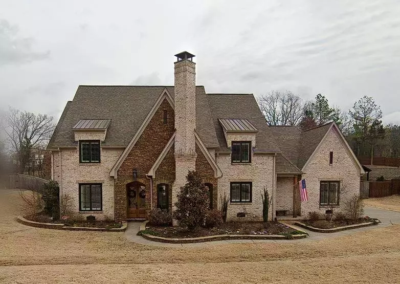 3894 S POTTER WOODS CV, Lakeland, TN 38002