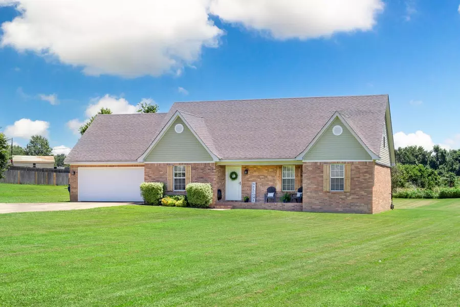 242 ROLLING MEADOW DR, Drummonds, TN 38023