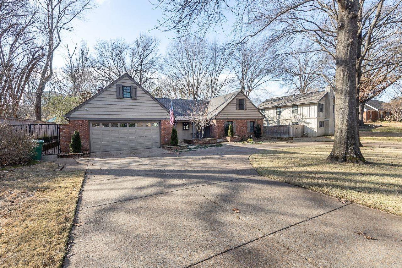 Germantown, TN 38138,1803 OAK HILL DR