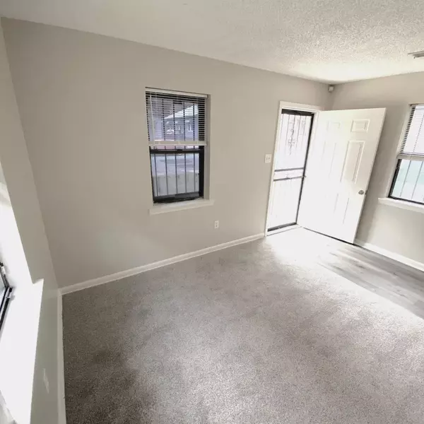 Memphis, TN 38104,1068 PHILADELPHIA ST