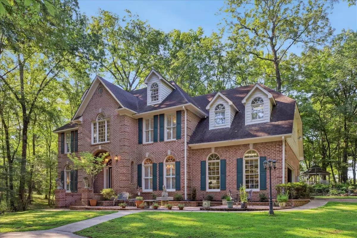 Eads, TN 38028,11811 GEORGE R JAMES RD