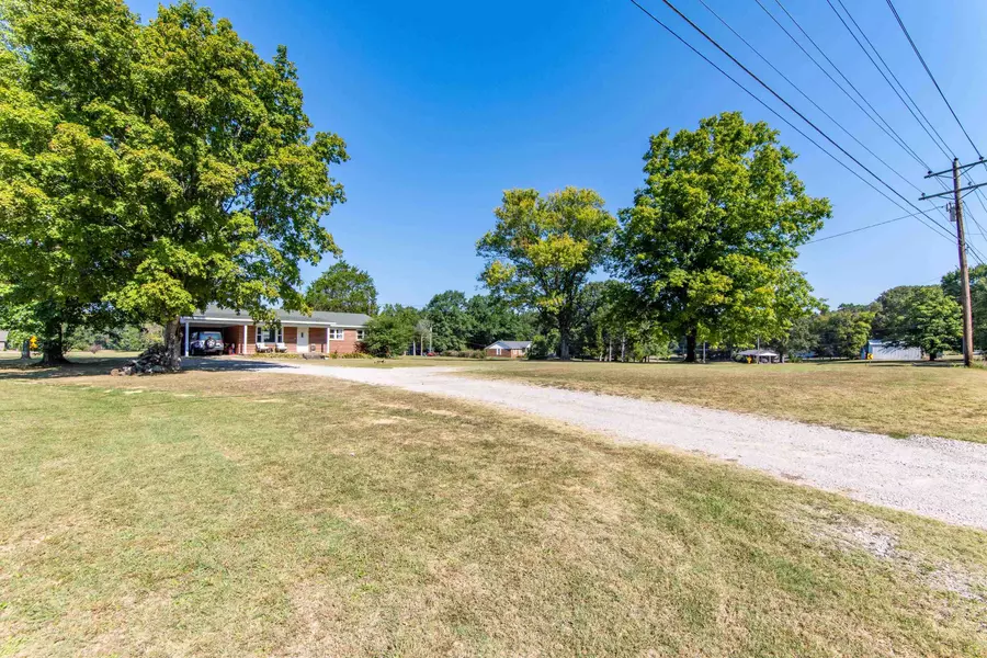 6235 226 HWY, Savannah, TN 38372