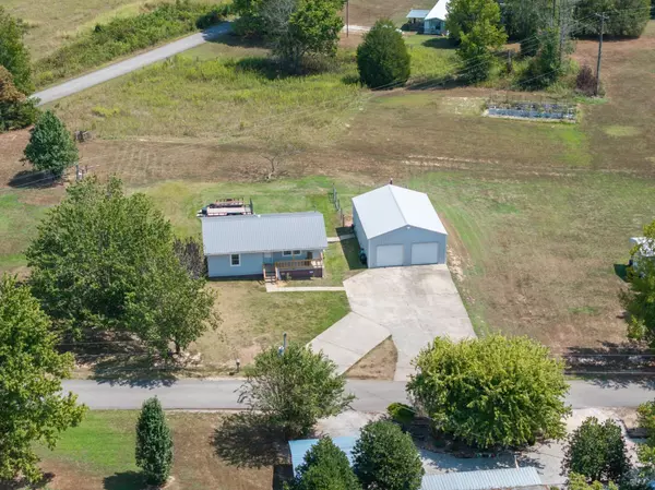 59 DURBIN LN, Parsons, TN 38363