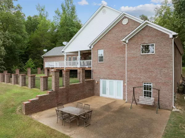 Parsons, TN 38363,270 FAWN RIDGE RD