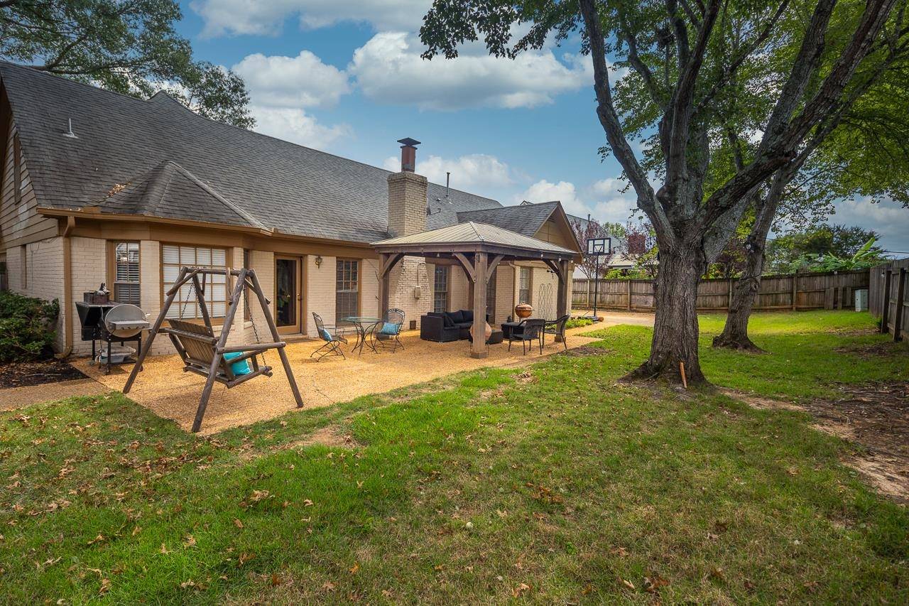885 OAK WOOD LN, Collierville, TN 38017