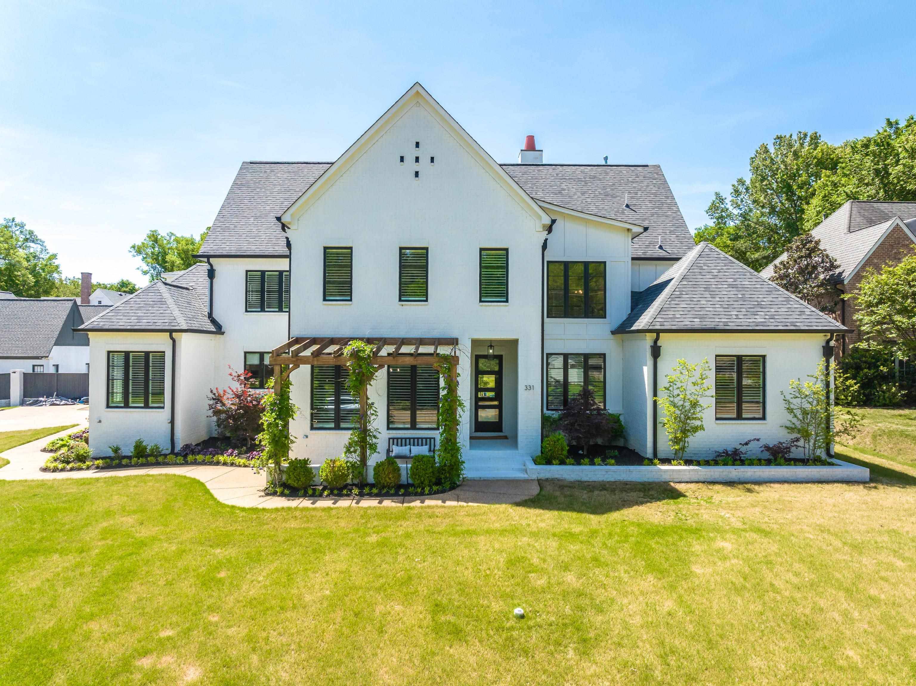 331 W POPLAR AVE, Collierville, TN 38017