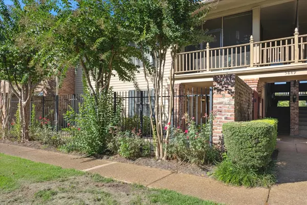 Memphis, TN 38119,5849 KESSWOOD CT #3