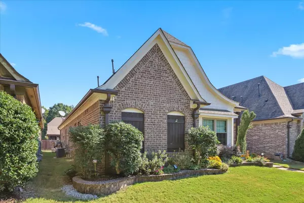 Cordova, TN 38016,1946 ROCHELLE LN