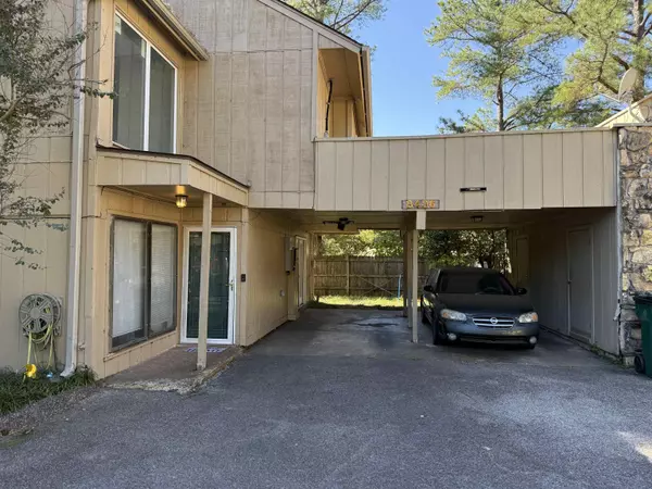 8436 ROCKCREEK PKY #48,  Memphis,  TN 38016