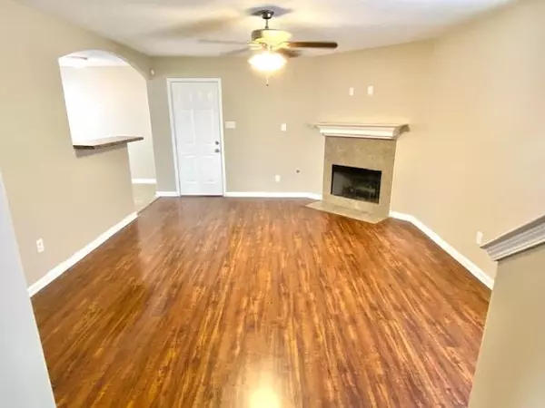 Memphis, TN 38125,7932 JADEWOOD CV