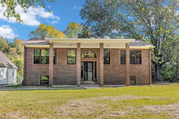 Burlison, TN 38015,7560 MUNFORD GILTEDGE RD