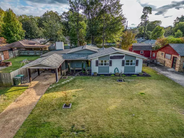 Memphis, TN 38117,4933 HELENE DR