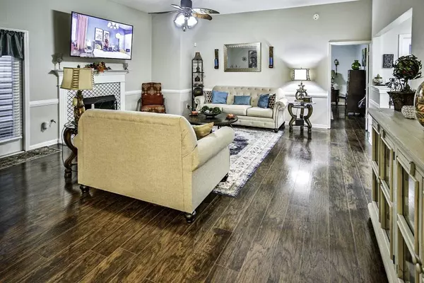 Memphis, TN 38125,4050 SAWGRASS DR