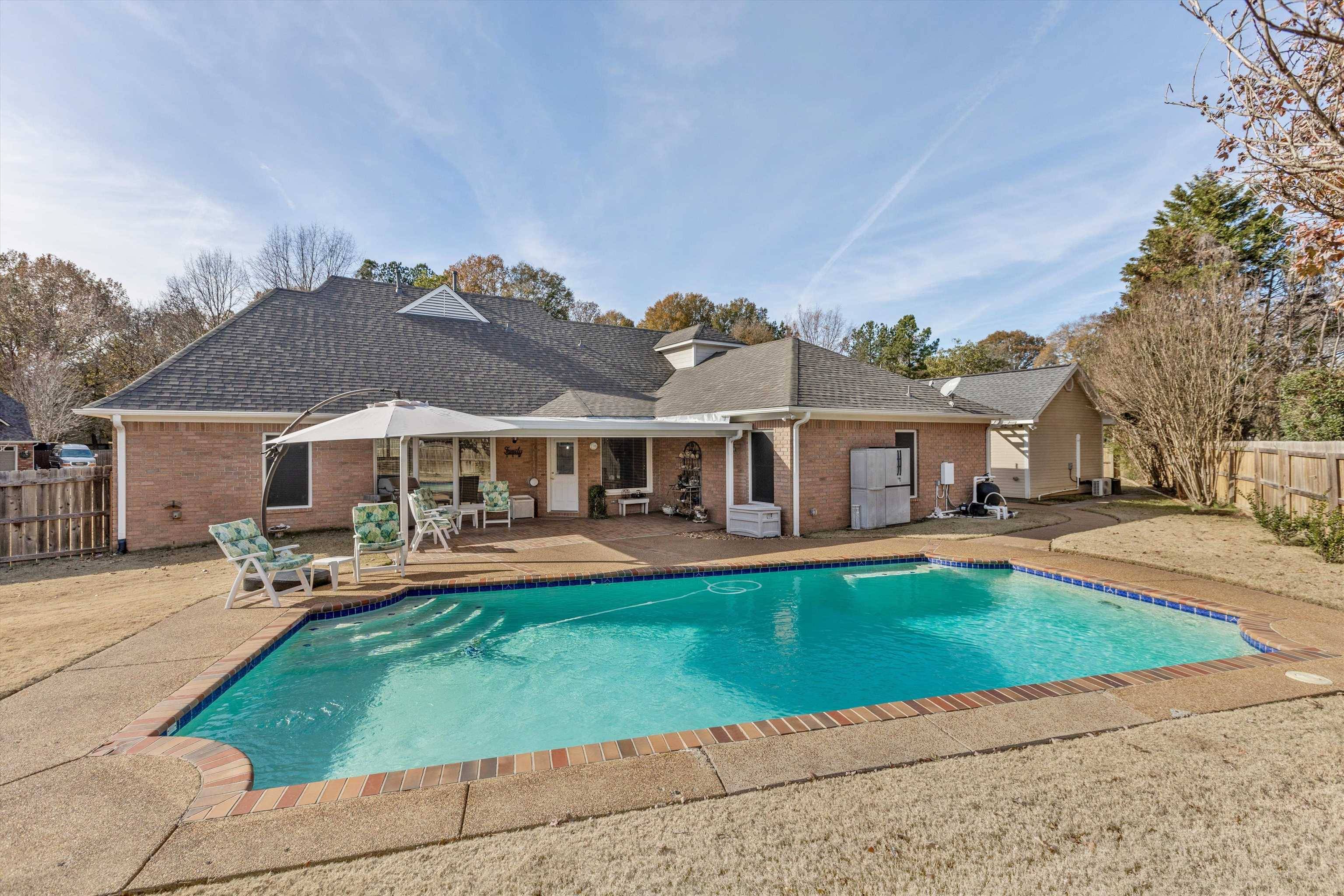 Collierville, TN 38017,589 LANDING PARTY LN