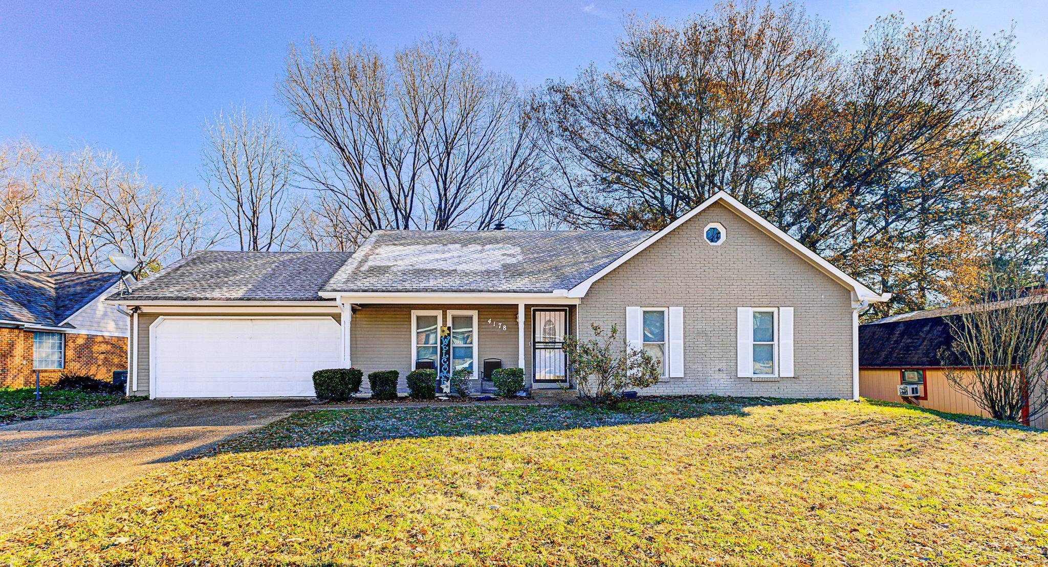 4178 OLD VILLAGE LN, Memphis, TN 38125