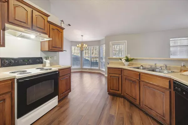 Memphis, TN 38016,10392 COTTAGE OAKS DR