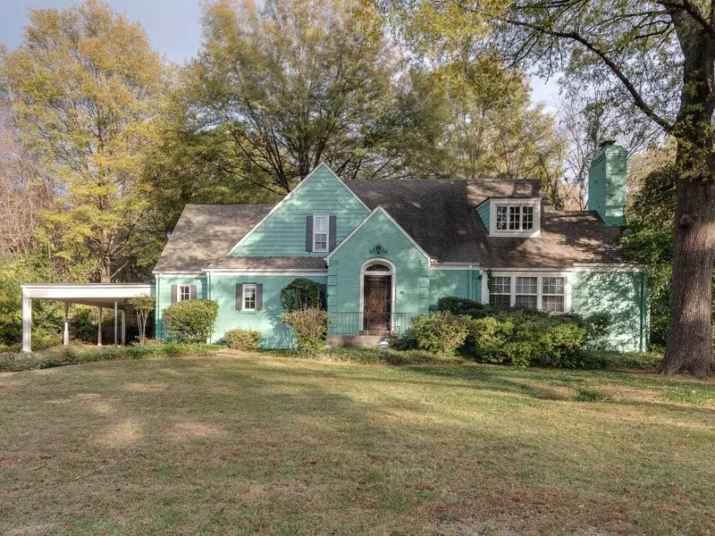 676 CENTER DR, Memphis, TN 38112