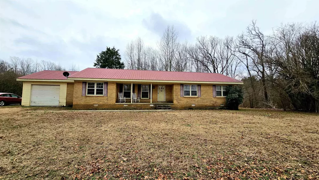 4026 ROSE CREEK RD, Selmer, TN 38375