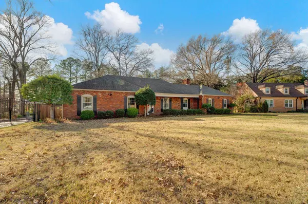 1089 OAK RIDGE DR, Memphis, TN 38111