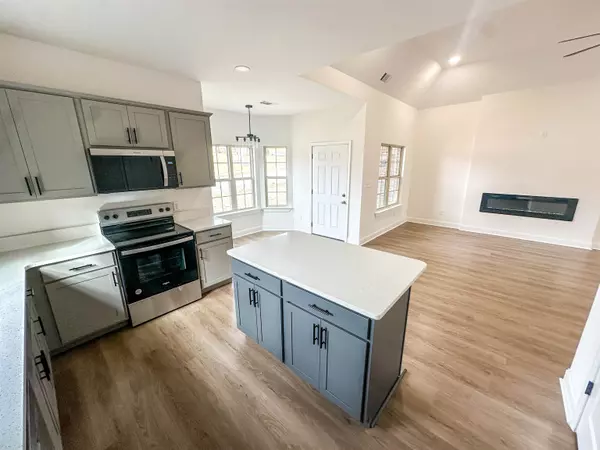 Memphis, TN 38128,2827 EPPING CREST CV