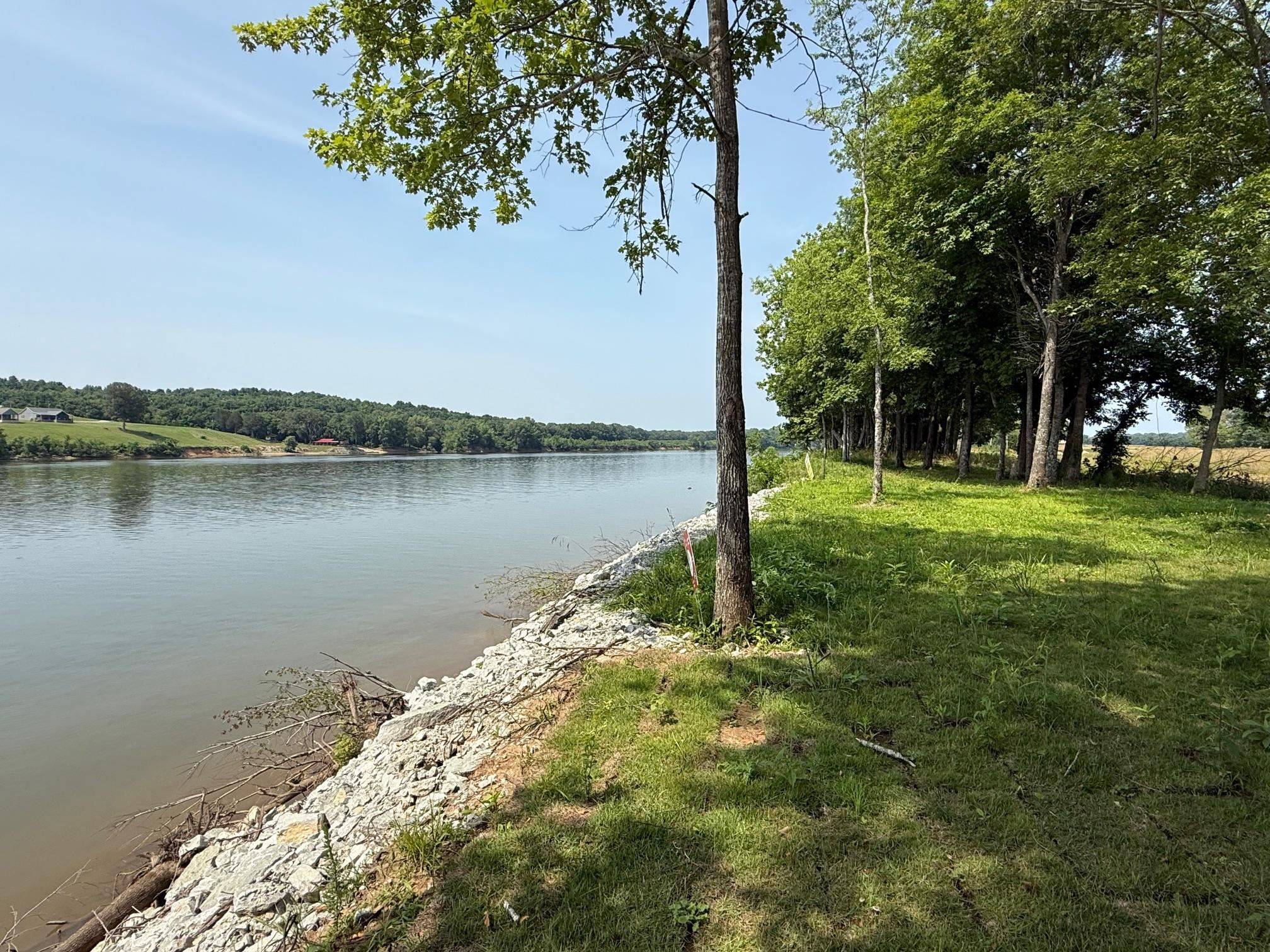 1240 WATER WAY DR, Bath Springs, TN 38311