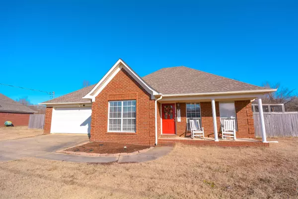 Atoka, TN 38004,52 DAISEY LN