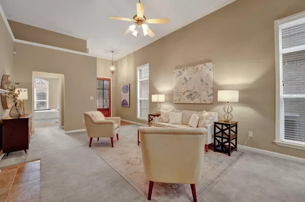 Cordova, TN 38016,9935 CHIVAS DR