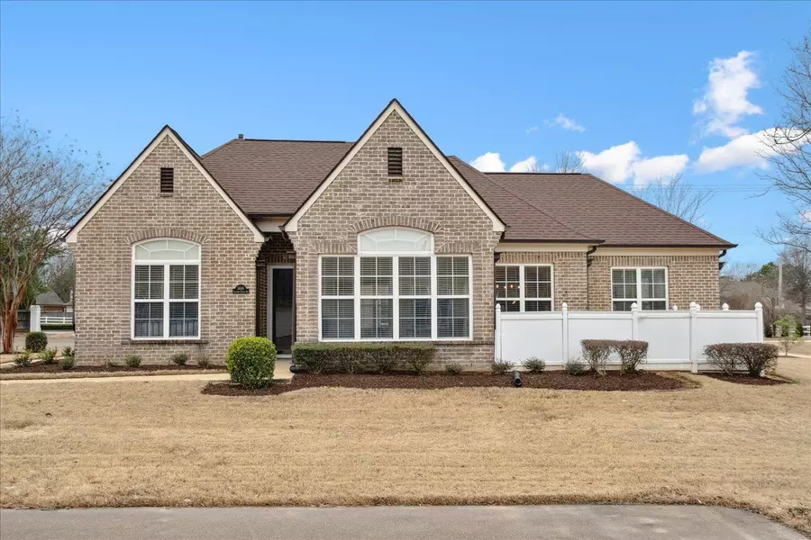 1446 CALUMET FARMS DR #2, Collierville, TN 38017