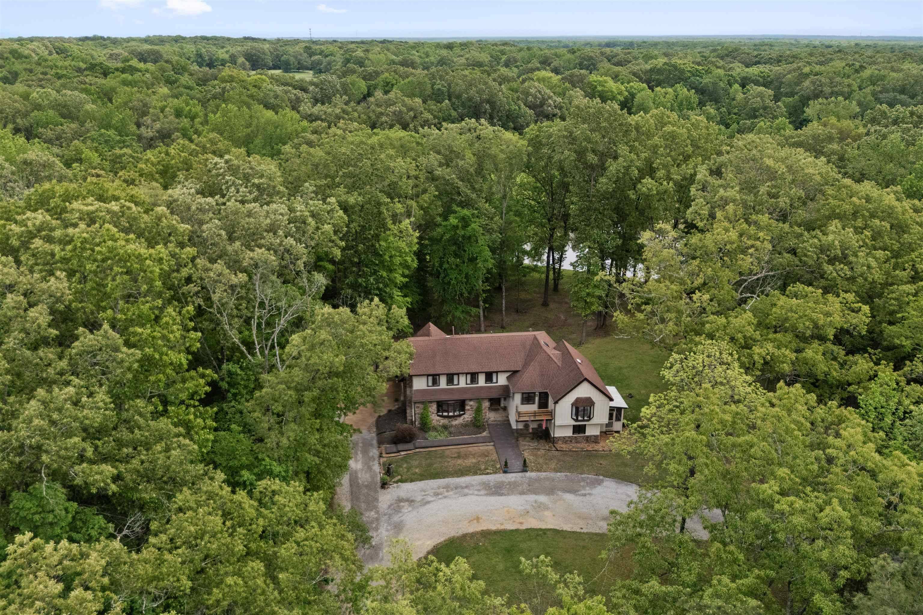 590 SHADY HOLLOW CV, Eads, TN 38028