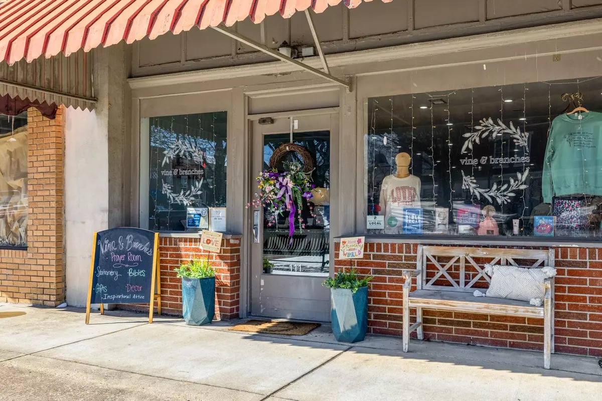 Covington, TN 38019,111 COURT SQUARE SQ W