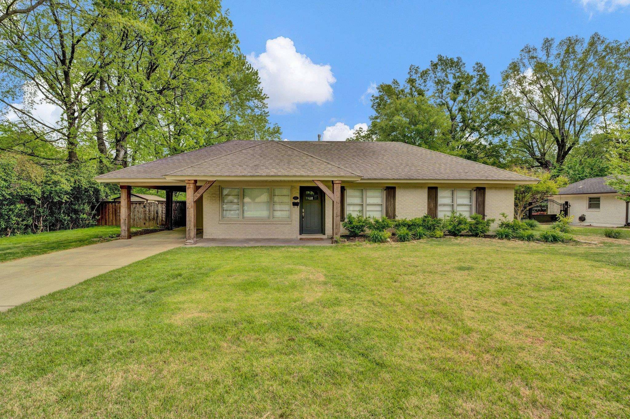 416 VESCOVO DR, Memphis, TN 38117