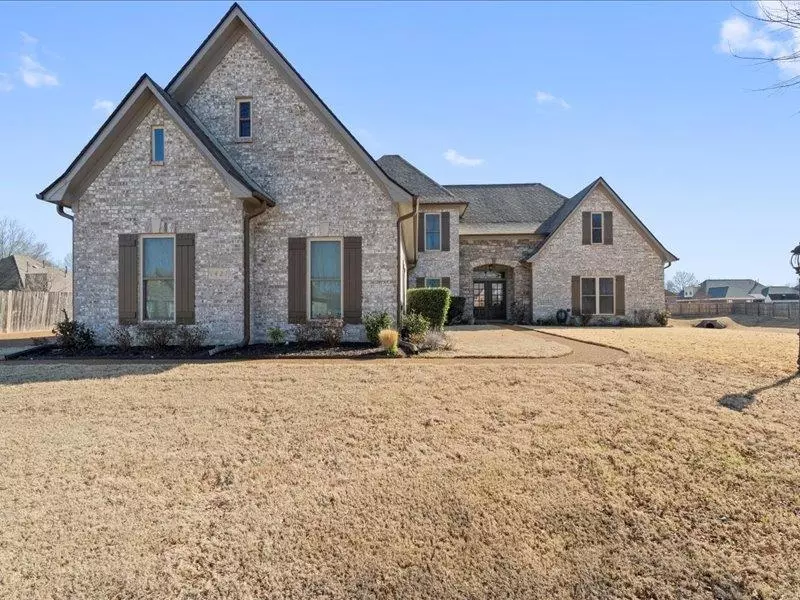 9427 BARKLEY HALL DR, Collierville, TN 38017