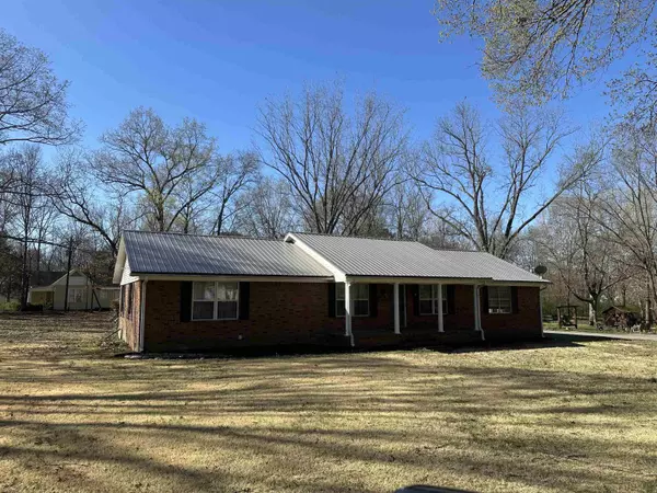 Somerville, TN 38068,907 CHARLESTON ST