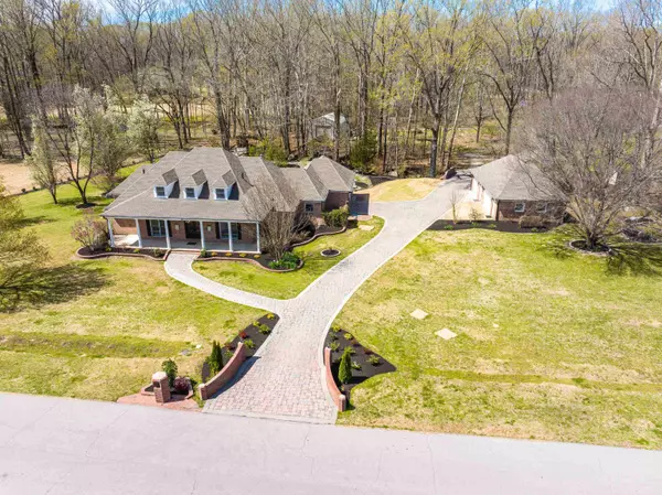 Eads, TN 38028,645 HICKORY LAKE DR