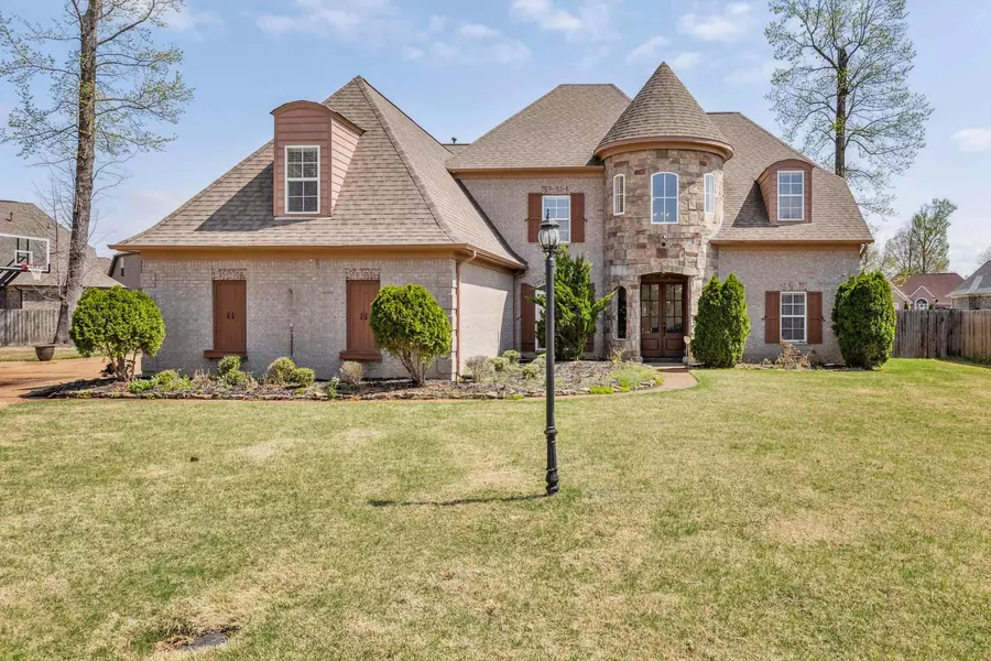 1068 WOODLAND GLADE CV N, Cordova, TN 38018
