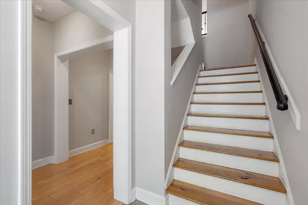 Memphis, TN 38103,79 SHOEMAKER CT #106