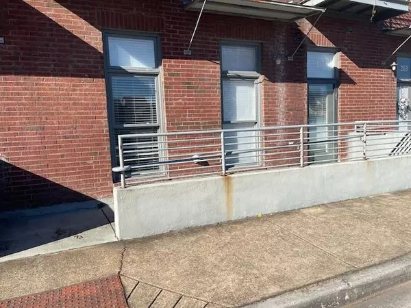 Memphis, TN 38103,603 DENMARK DR #102