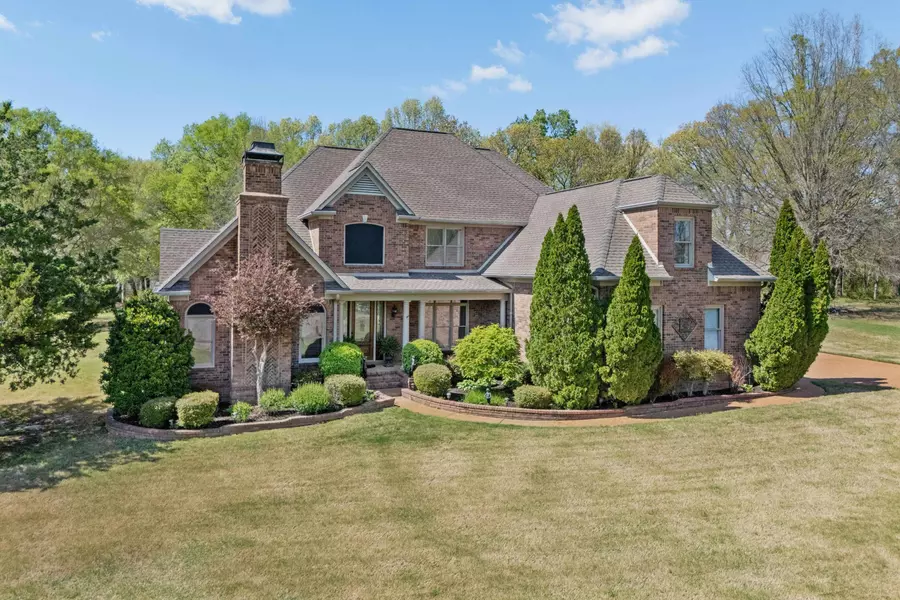 385 WOODSEDGE DR, Eads, TN 38028