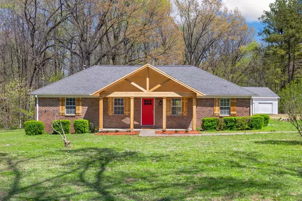422 HUFFMAN DR, Brighton, TN 38011