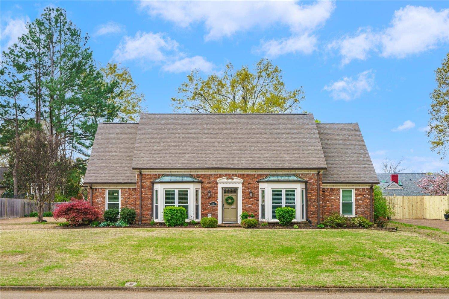 7881 ELM LEAF DR, Germantown, TN 38138