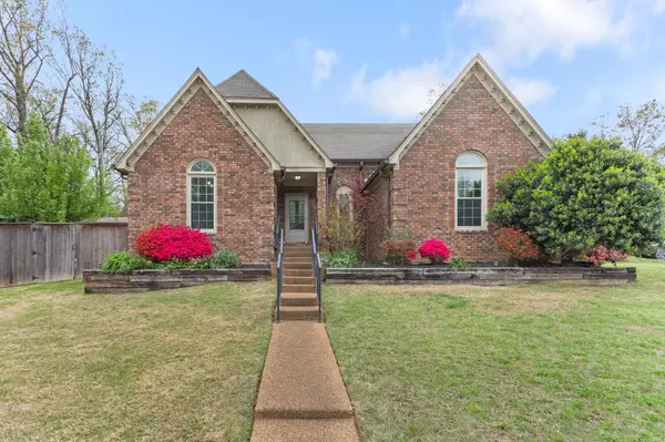 Memphis, TN 38018,394 LOCUST GROVE DR