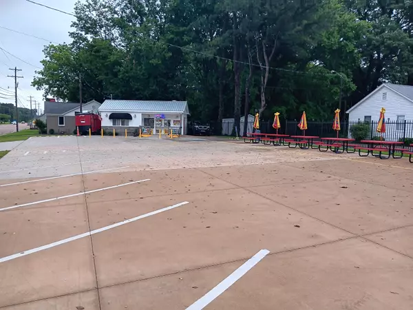 7240 64 HWY, Oakland, TN 38060