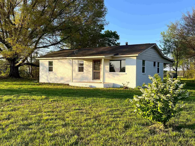 9880 LAGRANGE RD, Somerville, TN 38068