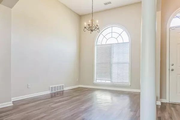 Memphis, TN 38016,2605 BREEZY RIDGE TRL