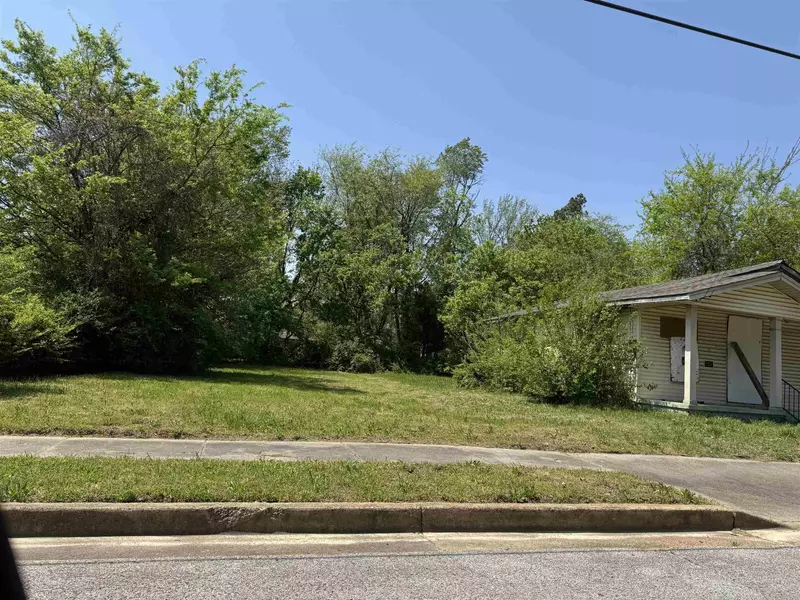 N BRITTON ST, Memphis, TN 38108