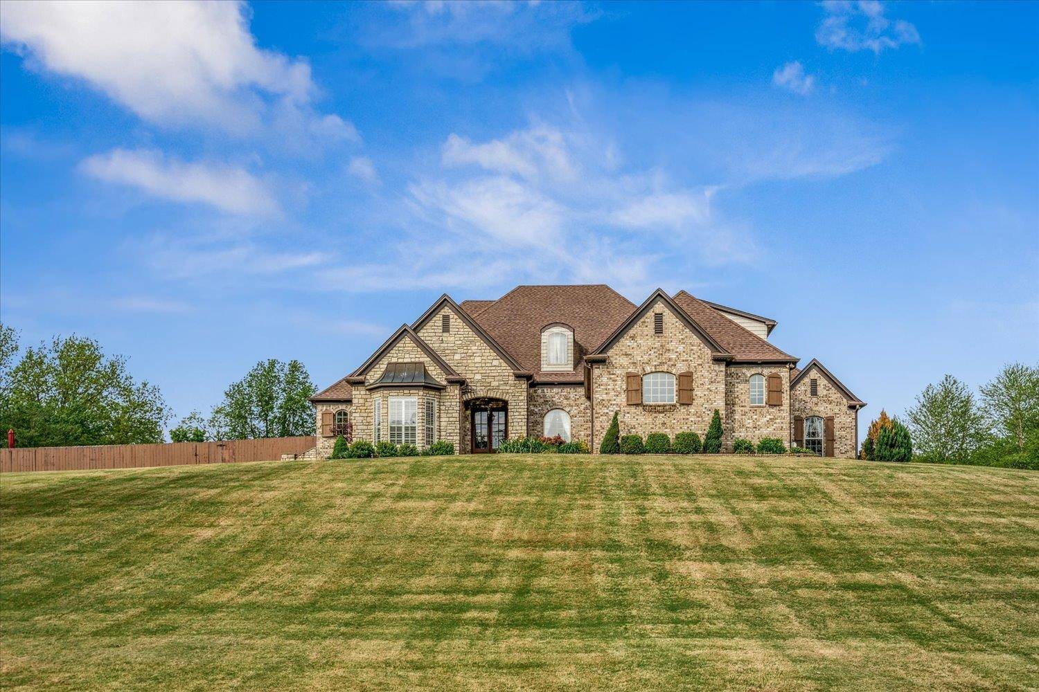 145 JAMES DREW DR, Munford, TN 38058