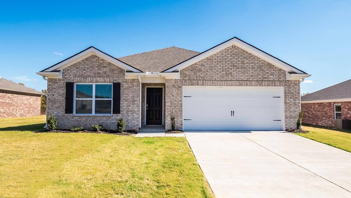 4498 ROYSTER CREEK DR N, Millington, TN 38053